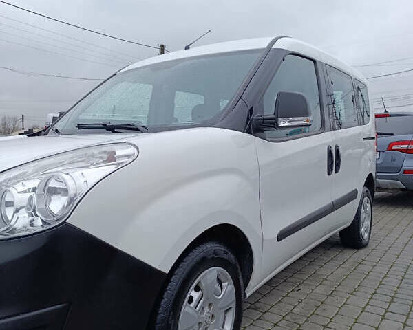 Білий Опель Комбо вант.-пас., об'ємом двигуна 1.3 л та пробігом 189 тис. км за 9000 $, фото 10 на Automoto.ua