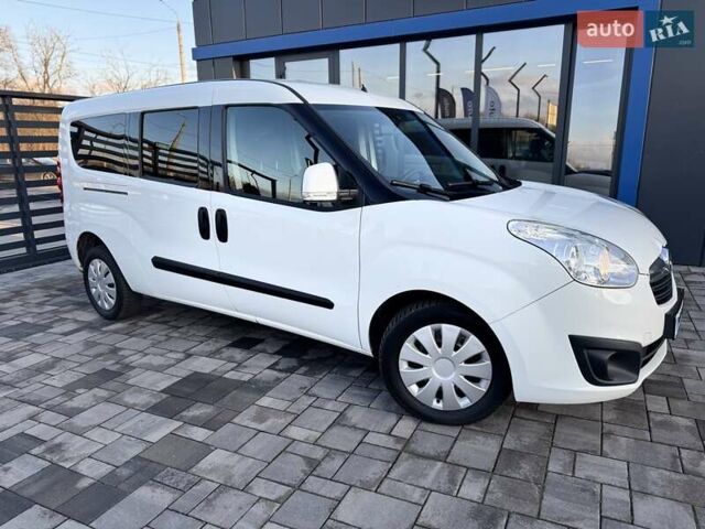 Белый Опель Комбо груз.-пасс., объемом двигателя 1.6 л и пробегом 196 тыс. км за 13999 $, фото 5 на Automoto.ua