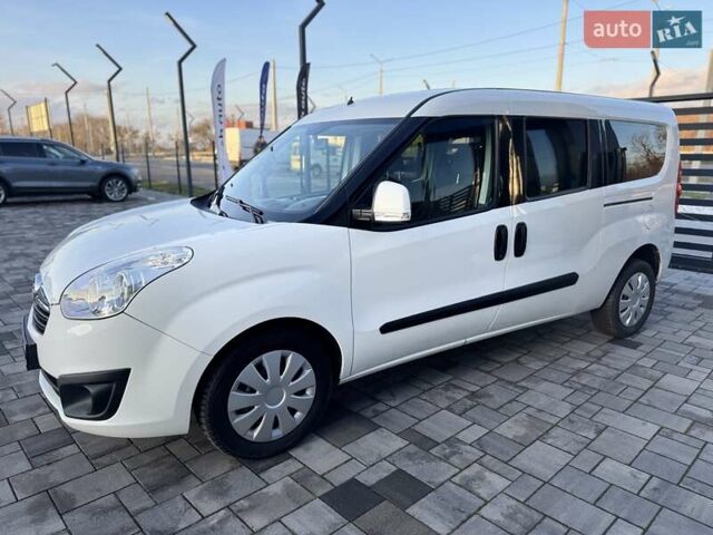 Белый Опель Комбо груз.-пасс., объемом двигателя 1.6 л и пробегом 196 тыс. км за 13999 $, фото 8 на Automoto.ua