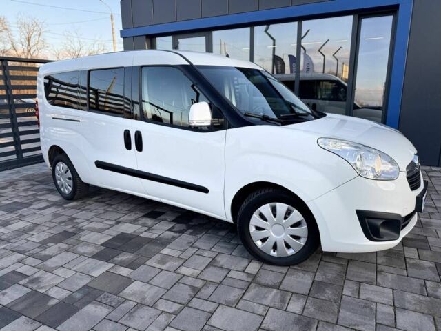 Білий Опель Комбо вант.-пас., об'ємом двигуна 1.6 л та пробігом 196 тис. км за 13999 $, фото 5 на Automoto.ua