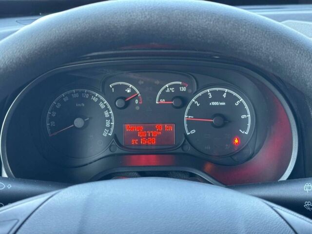 Білий Опель Комбо вант.-пас., об'ємом двигуна 1.6 л та пробігом 196 тис. км за 13999 $, фото 16 на Automoto.ua