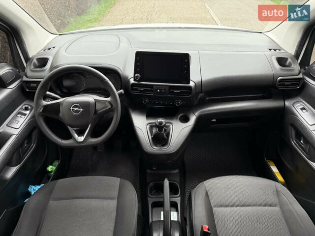 Белый Опель Комбо груз.-пасс., объемом двигателя 1.56 л и пробегом 198 тыс. км за 16999 $, фото 67 на Automoto.ua