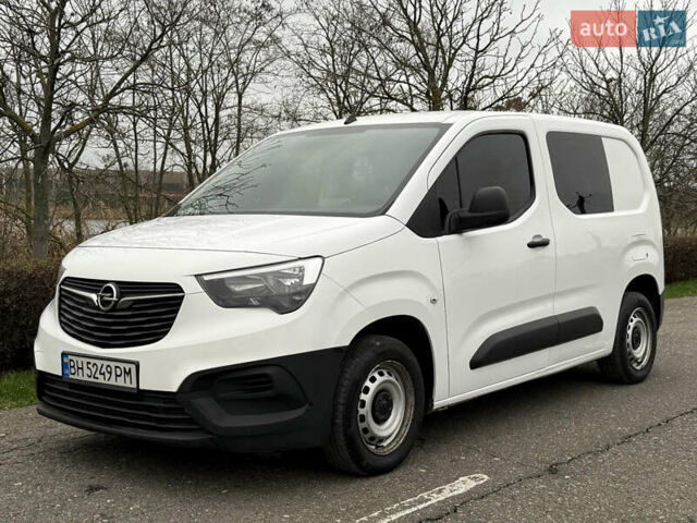 Белый Опель Комбо груз.-пасс., объемом двигателя 1.56 л и пробегом 198 тыс. км за 16999 $, фото 36 на Automoto.ua