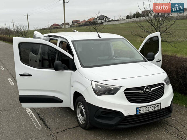 Белый Опель Комбо груз.-пасс., объемом двигателя 1.56 л и пробегом 198 тыс. км за 16999 $, фото 49 на Automoto.ua