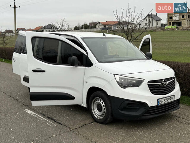 Белый Опель Комбо груз.-пасс., объемом двигателя 1.56 л и пробегом 198 тыс. км за 16999 $, фото 47 на Automoto.ua