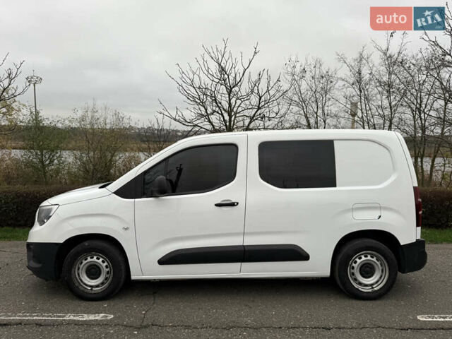 Белый Опель Комбо груз.-пасс., объемом двигателя 1.56 л и пробегом 198 тыс. км за 16999 $, фото 38 на Automoto.ua