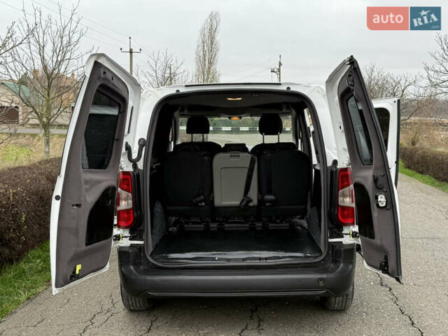 Белый Опель Комбо груз.-пасс., объемом двигателя 1.56 л и пробегом 198 тыс. км за 16999 $, фото 56 на Automoto.ua