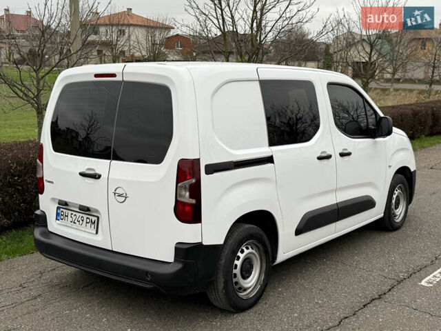 Белый Опель Комбо груз.-пасс., объемом двигателя 1.56 л и пробегом 198 тыс. км за 16999 $, фото 22 на Automoto.ua