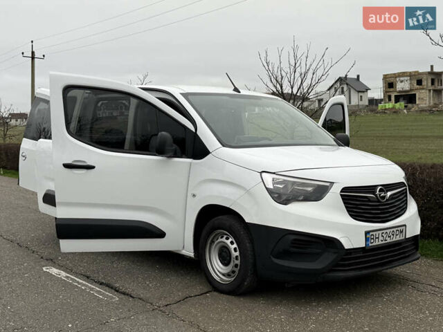 Белый Опель Комбо груз.-пасс., объемом двигателя 1.56 л и пробегом 198 тыс. км за 16999 $, фото 48 на Automoto.ua