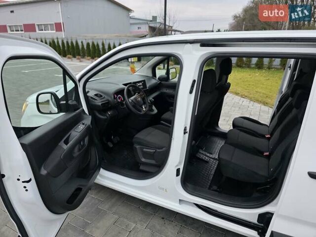 Белый Опель Комбо груз.-пасс., объемом двигателя 1.56 л и пробегом 160 тыс. км за 14800 $, фото 10 на Automoto.ua