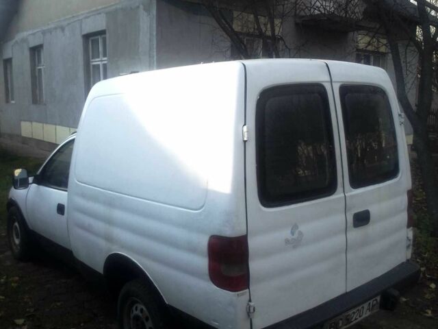 Білий Опель Комбо вант.-пас., об'ємом двигуна 1.4 л та пробігом 379 тис. км за 600 $, фото 2 на Automoto.ua