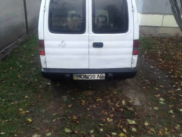 Білий Опель Комбо вант.-пас., об'ємом двигуна 1.4 л та пробігом 379 тис. км за 600 $, фото 5 на Automoto.ua