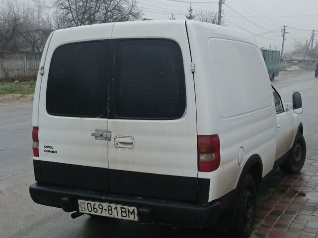 Білий Опель Комбо вант.-пас., об'ємом двигуна 1 л та пробігом 5 тис. км за 1150 $, фото 2 на Automoto.ua