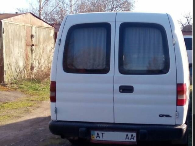 Білий Опель Комбо вант.-пас., об'ємом двигуна 1.4 л та пробігом 350 тис. км за 1450 $, фото 1 на Automoto.ua
