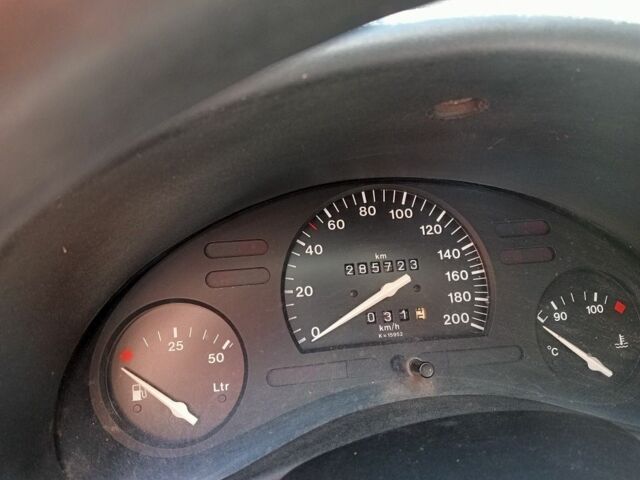 Белый Опель Комбо груз.-пасс., объемом двигателя 1.4 л и пробегом 280 тыс. км за 1600 $, фото 9 на Automoto.ua