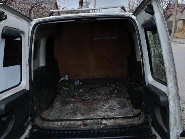 Белый Опель Комбо груз.-пасс., объемом двигателя 1.2 л и пробегом 300 тыс. км за 2500 $, фото 3 на Automoto.ua