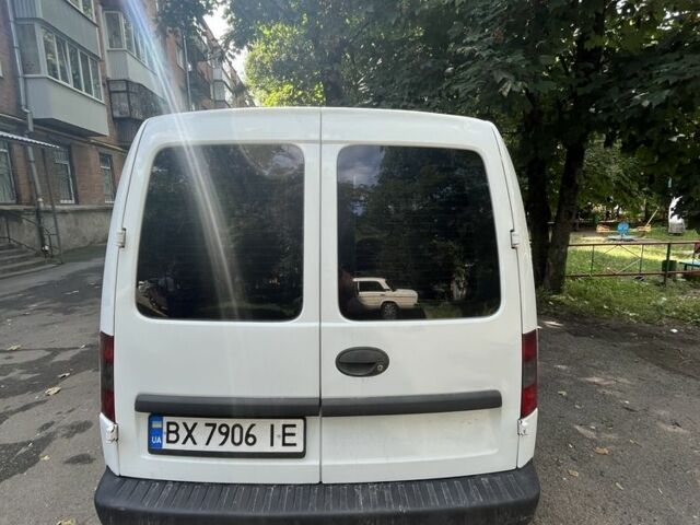 Белый Опель Комбо груз.-пасс., объемом двигателя 1.2 л и пробегом 1000 тыс. км за 4800 $, фото 4 на Automoto.ua