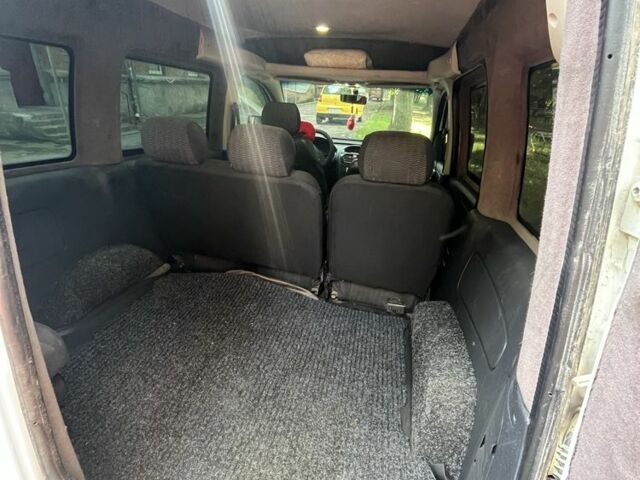 Белый Опель Комбо груз.-пасс., объемом двигателя 1.2 л и пробегом 1000 тыс. км за 4800 $, фото 5 на Automoto.ua