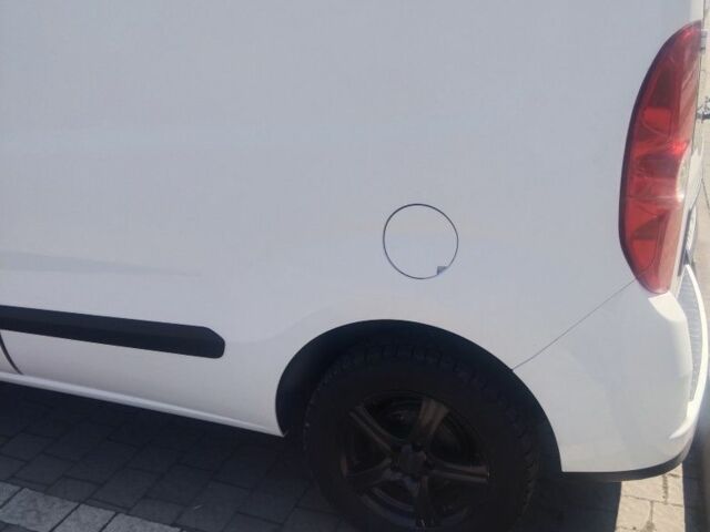 Білий Опель Комбо вант.-пас., об'ємом двигуна 1.2 л та пробігом 375 тис. км за 4550 $, фото 7 на Automoto.ua