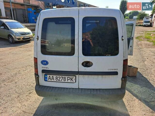 Білий Опель Комбо вант.-пас., об'ємом двигуна 1.69 л та пробігом 553 тис. км за 4500 $, фото 9 на Automoto.ua