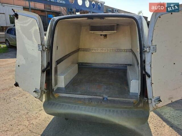 Білий Опель Комбо вант.-пас., об'ємом двигуна 1.69 л та пробігом 553 тис. км за 4500 $, фото 11 на Automoto.ua