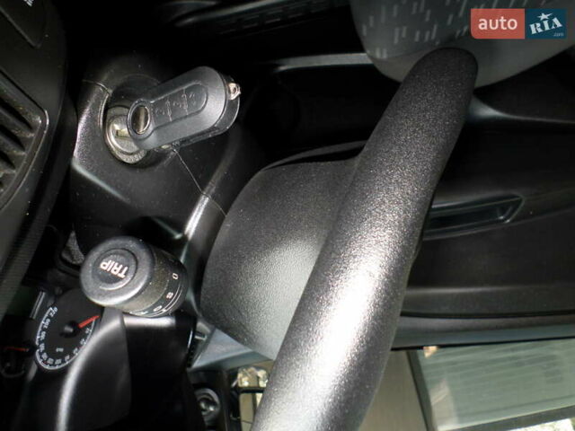 Белый Опель Комбо груз.-пасс., объемом двигателя 1.3 л и пробегом 171 тыс. км за 10500 $, фото 22 на Automoto.ua