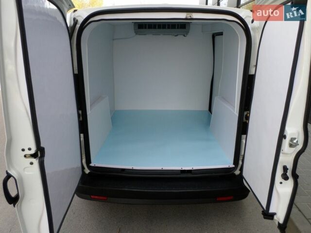 Білий Опель Комбо вант.-пас., об'ємом двигуна 1.3 л та пробігом 171 тис. км за 10200 $, фото 2 на Automoto.ua