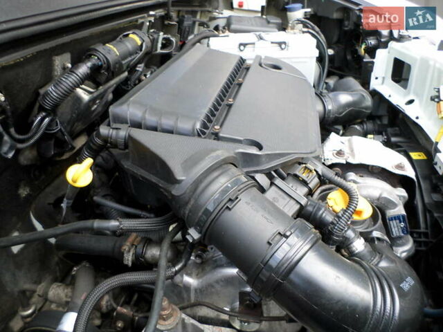 Белый Опель Комбо груз.-пасс., объемом двигателя 1.3 л и пробегом 171 тыс. км за 10500 $, фото 27 на Automoto.ua