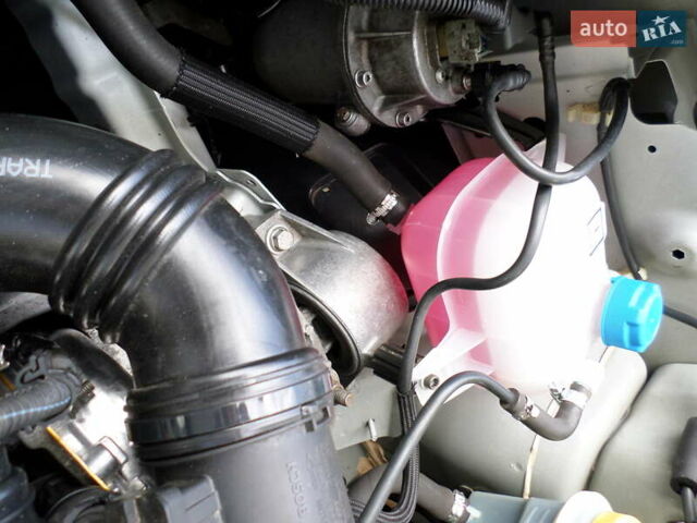 Белый Опель Комбо груз.-пасс., объемом двигателя 1.3 л и пробегом 171 тыс. км за 10500 $, фото 25 на Automoto.ua