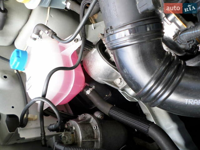 Белый Опель Комбо груз.-пасс., объемом двигателя 1.3 л и пробегом 171 тыс. км за 10500 $, фото 33 на Automoto.ua