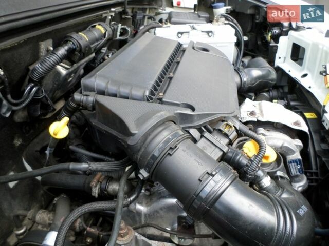 Білий Опель Комбо вант.-пас., об'ємом двигуна 1.3 л та пробігом 171 тис. км за 10200 $, фото 37 на Automoto.ua