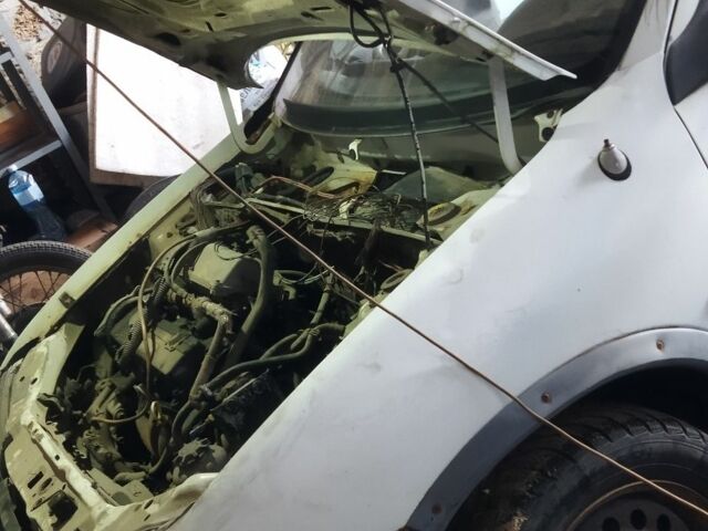 Белый Опель Комбо груз.-пасс., объемом двигателя 0 л и пробегом 300 тыс. км за 464 $, фото 3 на Automoto.ua