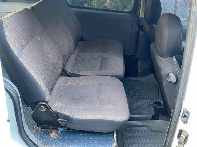 Белый Опель Комбо груз.-пасс., объемом двигателя 1.7 л и пробегом 370 тыс. км за 3600 $, фото 9 на Automoto.ua