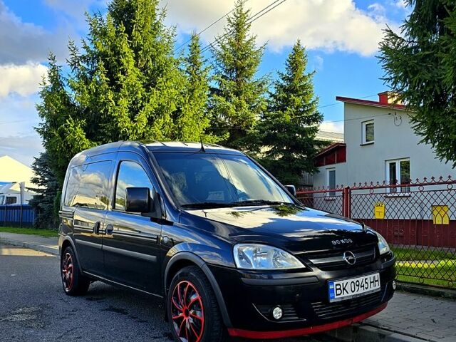 Чорний Опель Комбо вант.-пас., об'ємом двигуна 1.7 л та пробігом 230 тис. км за 5000 $, фото 1 на Automoto.ua