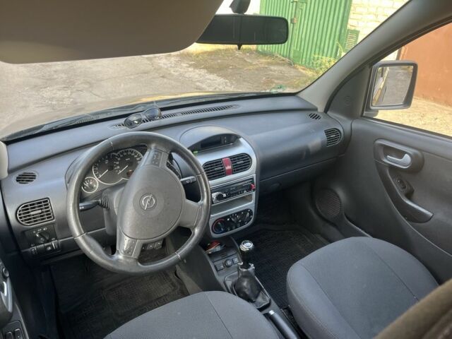 Чорний Опель Комбо вант.-пас., об'ємом двигуна 1.6 л та пробігом 250 тис. км за 5000 $, фото 6 на Automoto.ua