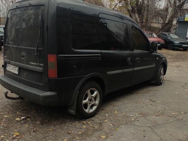Черный Опель Комбо груз.-пасс., объемом двигателя 1.7 л и пробегом 170 тыс. км за 4000 $, фото 2 на Automoto.ua