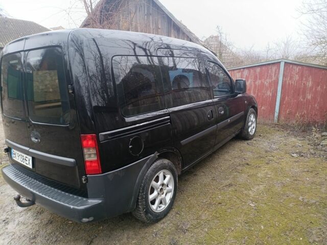 Черный Опель Комбо груз.-пасс., объемом двигателя 1.7 л и пробегом 280 тыс. км за 2800 $, фото 1 на Automoto.ua