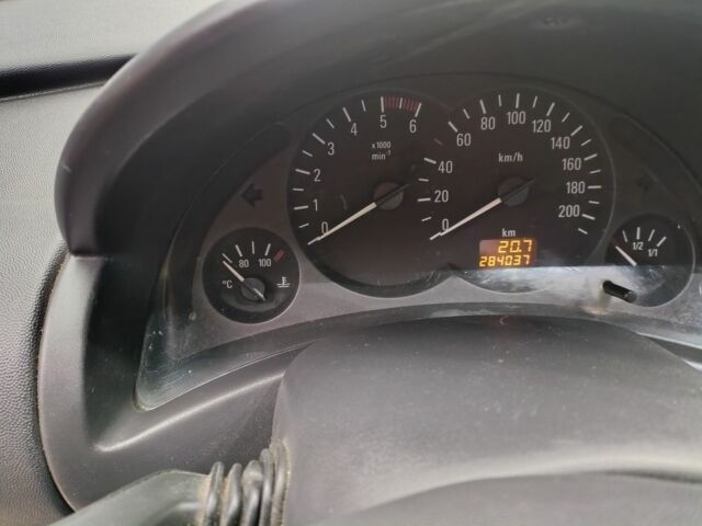 Черный Опель Комбо груз.-пасс., объемом двигателя 1.7 л и пробегом 280 тыс. км за 2800 $, фото 6 на Automoto.ua