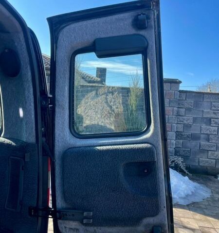 Чорний Опель Комбо вант.-пас., об'ємом двигуна 1.7 л та пробігом 310 тис. км за 3650 $, фото 13 на Automoto.ua