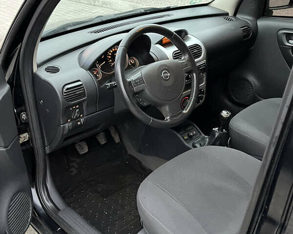 Чорний Опель Комбо вант.-пас., об'ємом двигуна 1.6 л та пробігом 250 тис. км за 4500 $, фото 7 на Automoto.ua