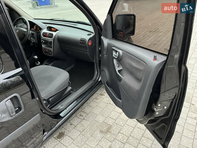 Черный Опель Комбо груз.-пасс., объемом двигателя 1.6 л и пробегом 250 тыс. км за 4500 $, фото 14 на Automoto.ua