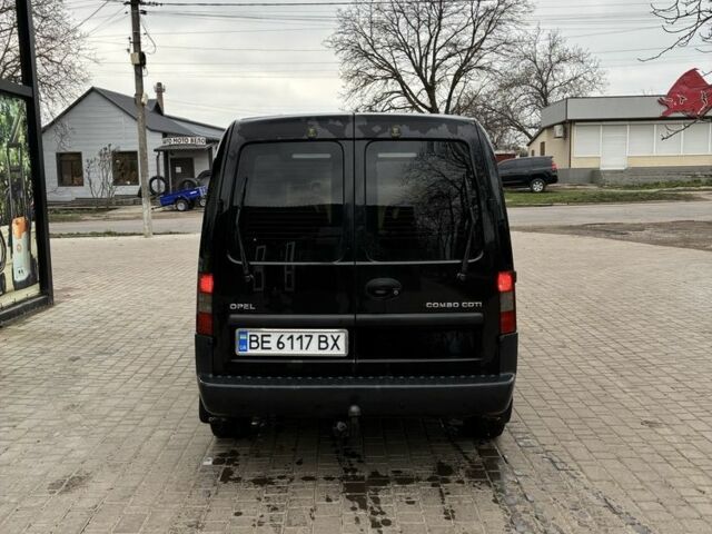 Чорний Опель Комбо вант.-пас., об'ємом двигуна 1.2 л та пробігом 388 тис. км за 3800 $, фото 4 на Automoto.ua