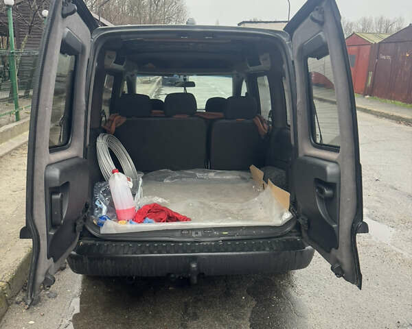 Черный Опель Комбо груз.-пасс., объемом двигателя 1.25 л и пробегом 130 тыс. км за 4200 $, фото 4 на Automoto.ua