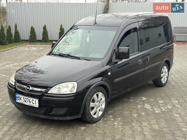 Черный Опель Комбо груз.-пасс., объемом двигателя 1.7 л и пробегом 219 тыс. км за 4999 $, фото 2 на Automoto.ua