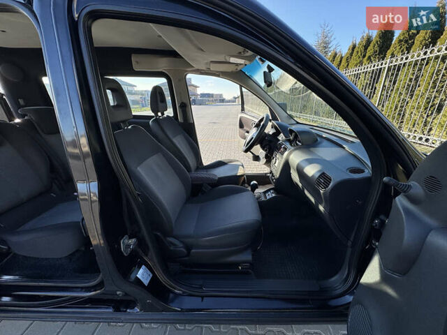 Чорний Опель Комбо вант.-пас., об'ємом двигуна 1.3 л та пробігом 230 тис. км за 4300 $, фото 23 на Automoto.ua