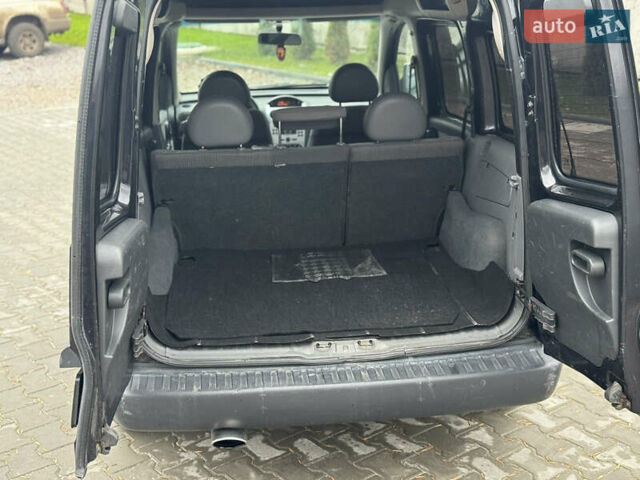 Черный Опель Комбо груз.-пасс., объемом двигателя 1.7 л и пробегом 219 тыс. км за 4999 $, фото 20 на Automoto.ua