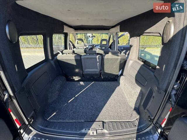 Чорний Опель Комбо вант.-пас., об'ємом двигуна 1.3 л та пробігом 230 тис. км за 4300 $, фото 28 на Automoto.ua