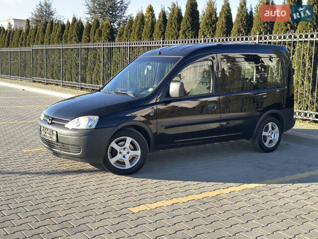 Чорний Опель Комбо вант.-пас., об'ємом двигуна 1.3 л та пробігом 230 тис. км за 4300 $, фото 3 на Automoto.ua