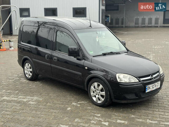 Черный Опель Комбо груз.-пасс., объемом двигателя 1.7 л и пробегом 219 тыс. км за 4999 $, фото 17 на Automoto.ua