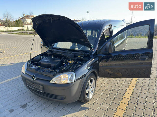Чорний Опель Комбо вант.-пас., об'ємом двигуна 1.3 л та пробігом 230 тис. км за 4300 $, фото 32 на Automoto.ua